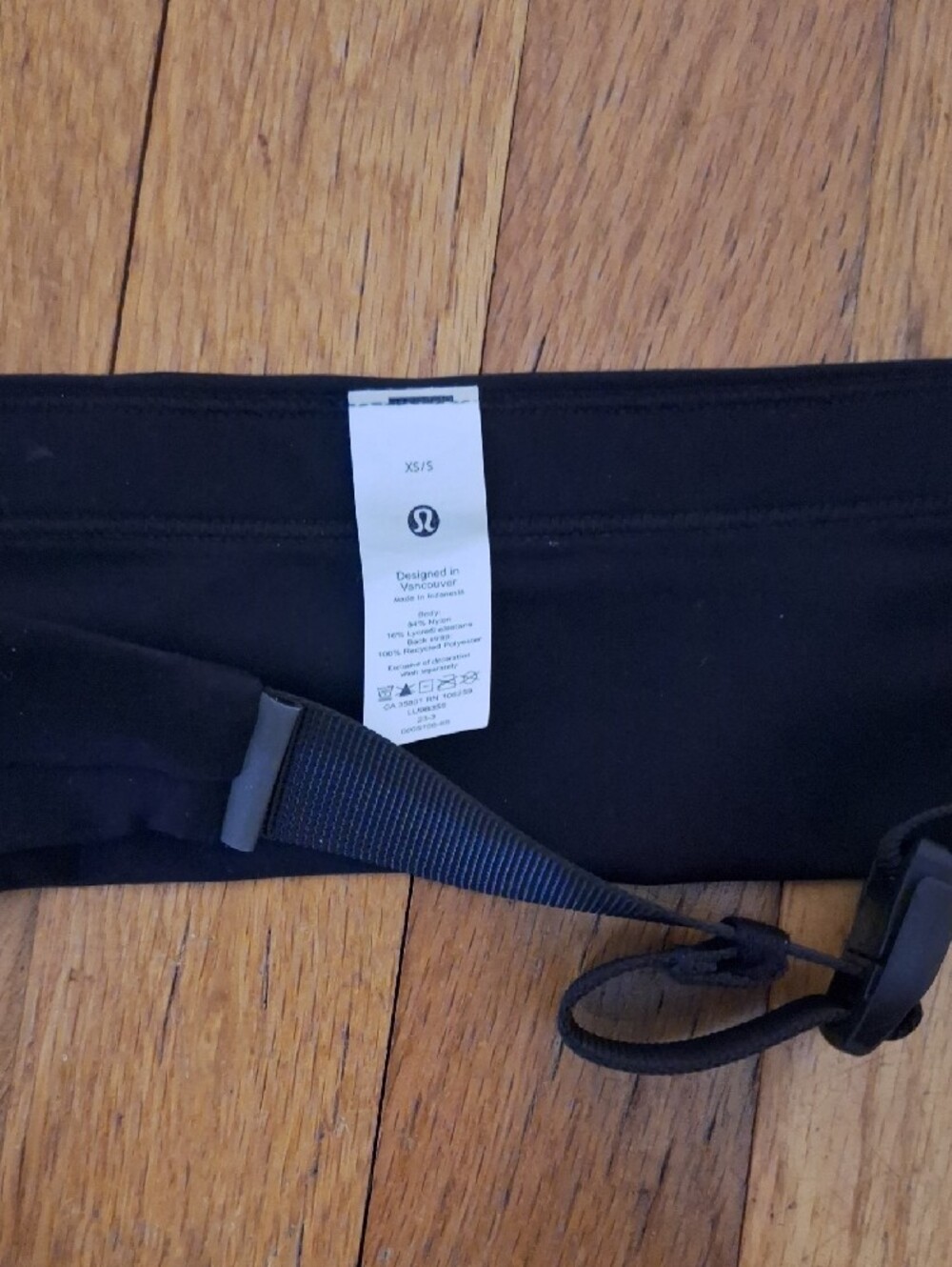 lululemon athletica Black Waist Pack with Reflective Stripe - Picture 2 of 3